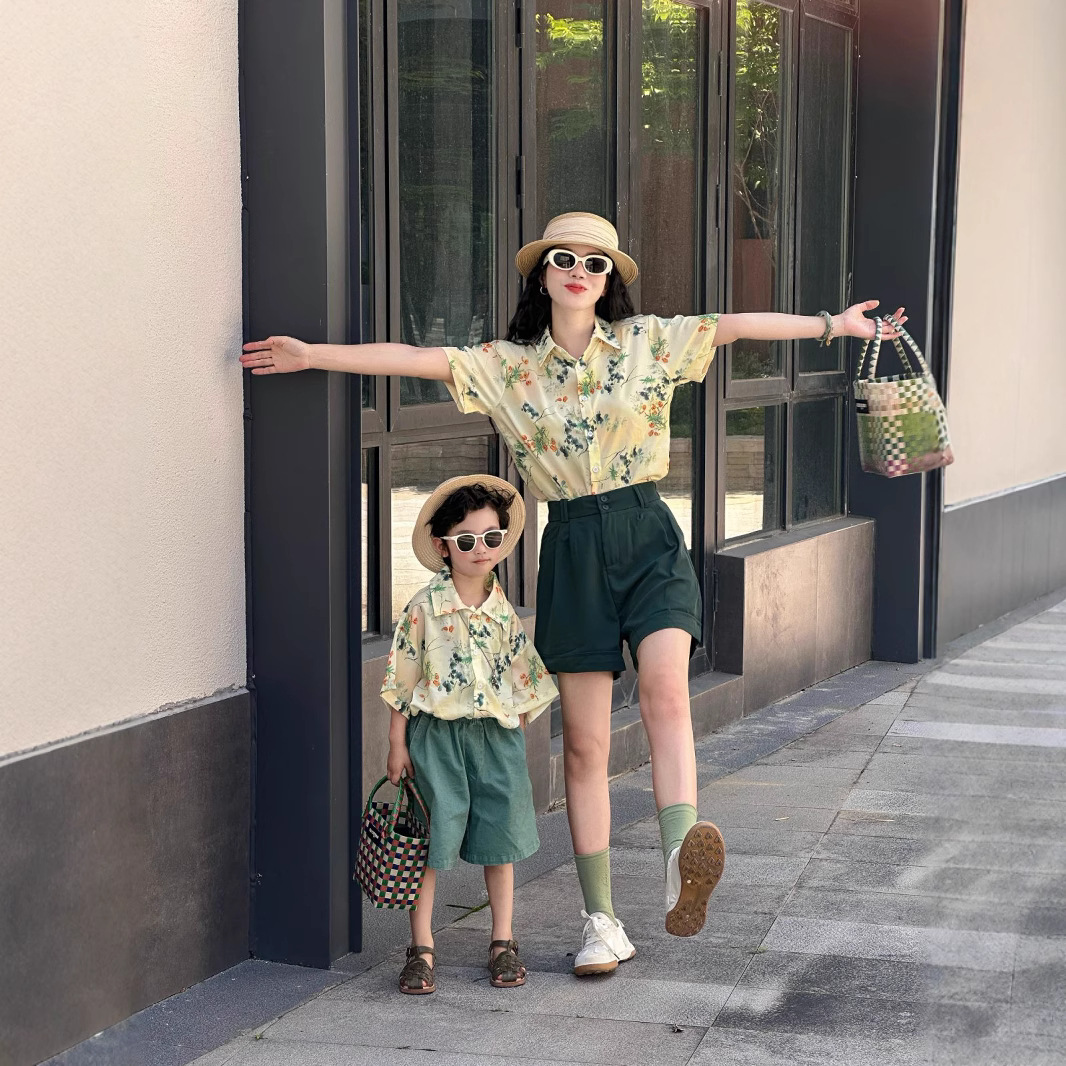 Vacances en famille mère père  - Plant Parent Free avis et prix
